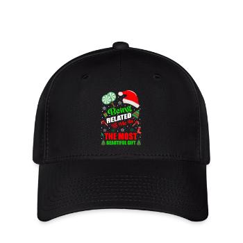 Being Related To Me – Lustiger Weihnachtsspruch - Flexfit Cap - Schwarz - Vorne