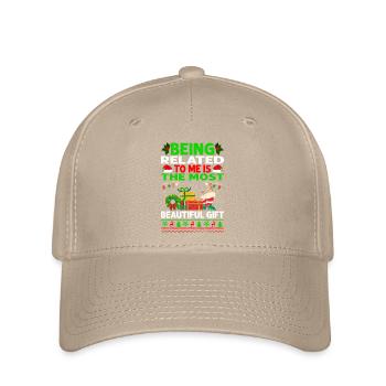 Being Related To Me – Lustiger Weihnachtsspruch - Flexfit Cap - Khaki - Vorne