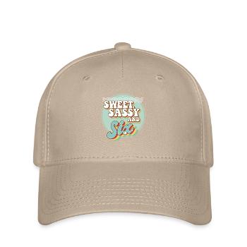Sweet Sassy and 6 6th Birthday Party Celebrant - Flexfit Cap - Khaki - Vorne
