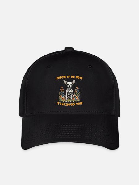 Barking at the moon it's halloween soon - Flexfit Cap - black