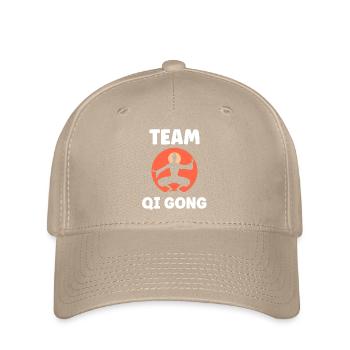 Yoga Qi Gong Gruppe - Flexfit Cap - Khaki - Vorne