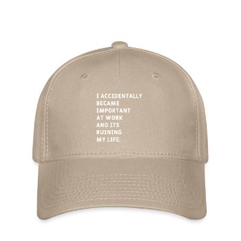 Je suis accidentellement devenu important au travail Mème - Casquette Flexfit - kaki - Devant
