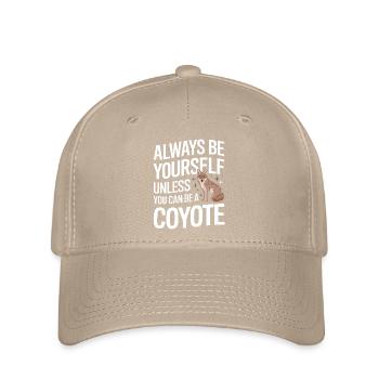 Kojote Tier Lustig - Flexfit Cap - Khaki - Vorne