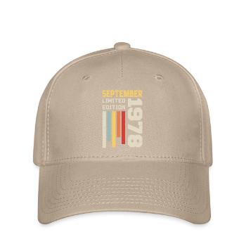 September 1978 Birthday Gift September 1978 - Flexfit Cap - khaki - Front