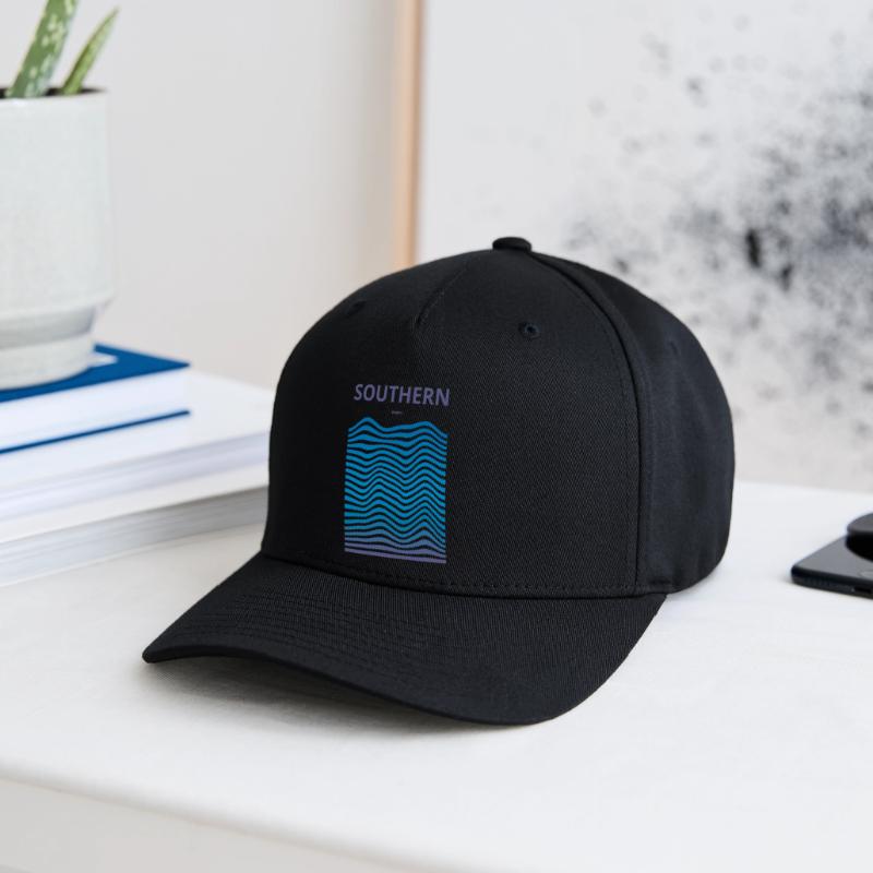 Distorded Oceans: Southern Flexfit Cap