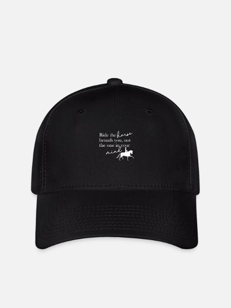 The Horse Beneath You - Flexfit Cap - Schwarz