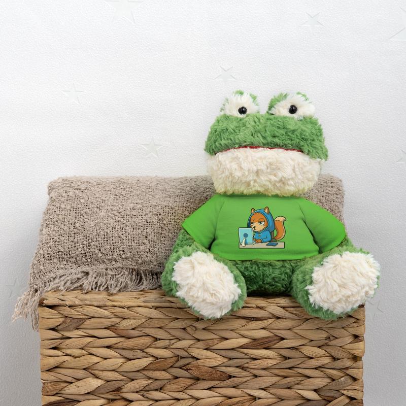 Mignon hacker écureuil dans un sweat à capuche devant le PC Grenouille Torge MiniFeet®