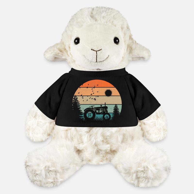 Oldtimer-Traktor bei pastellfarbenem Sonnenuntergang - MiniFeet® Schaf Annika - Schwarz