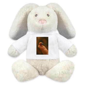 Bout de doigt avec coccinelle en macro - Lapin en peluche recyclé MiniFeet® Crème - blanc - Devant