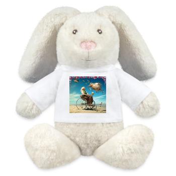 Surrealistische Traumwelt Seniorin im Rollstuhl - MiniFeet® RecycelHase® Creme - Weiß - Vorne