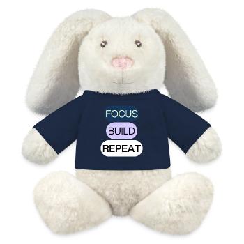 Concentrez-vous, construisez, répétez – Mentalité de créateur - Lapin en peluche recyclé MiniFeet® Crème - bleu marine - Devant