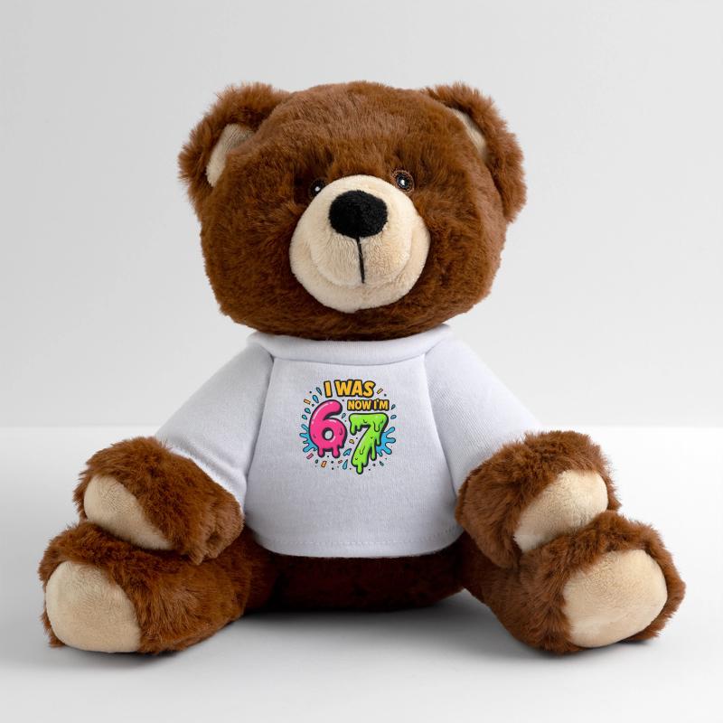 7. Geburtstag Kinder 67 Meme Humor Geschenkidee MiniFeet® RecycelBär® Braun