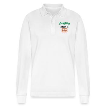EVERYTHING IS BETTER IN CAPSLOCK - Stanley/Stella Unisex Bio-Langarm-Poloshirt Prepster - Weiß - Vorne - Anna (173cm) & Nico (186cm)