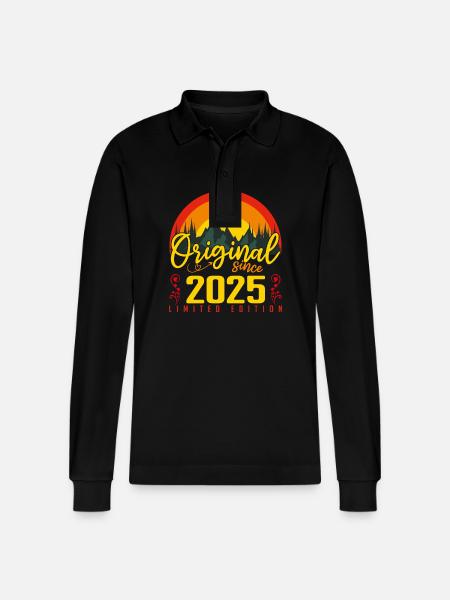 Födelsedag 2025 Födelsedag född 2025 Present - Ekologisk långärmad pikétröja Prepster unisex från Stanley/Stella - svart