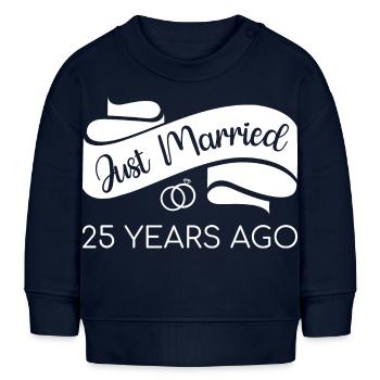 Gerade vor 25 Jahren geheiratet v - Baby Organic Sweatshirt Baby Changer von Stanley/Stella - Navy - Vorne