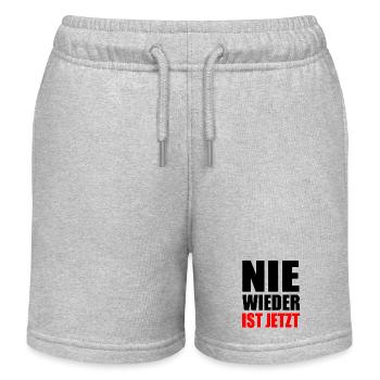 Nie wieder ist jetzt - Kinder Organic Joggingshorts Mini Bolter von Stanley/Stella - Grau meliert - Vorne