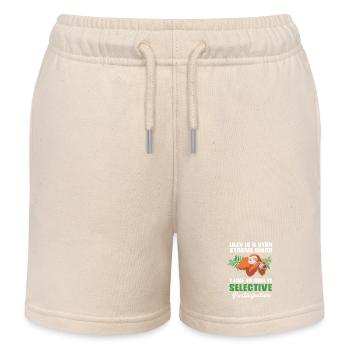 Faultier Faulheit Faulenzer Morgenmuffel - Kinder Organic Joggingshorts Mini Bolter von Stanley/Stella - Natur - Vorne
