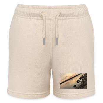 Sonnenuntergang über dem Fluss mit Steinen - Kinder Organic Joggingshorts Mini Bolter von Stanley/Stella - Natur - Vorne