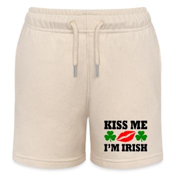 kiss me im irish - Kinder Organic Joggingshorts Mini Bolter von Stanley/Stella - Natur - Vorne