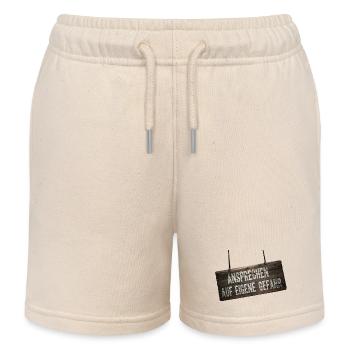 Ansprechen auf eigene Gefahr – Humor Schild - Kinder Organic Joggingshorts Mini Bolter von Stanley/Stella - Natur - Vorne