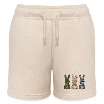 3 Hasen von hinten in einer Reihe Cap Tarnfarben  - Kinder Organic Joggingshorts Mini Bolter von Stanley/Stella - Natur - Vorne