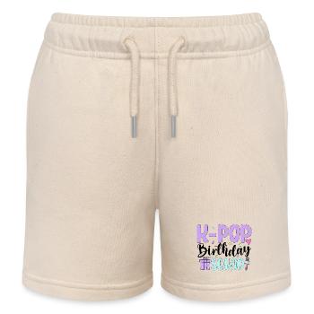 K Pop Birthday Squad - Kinder Organic Joggingshorts Mini Bolter von Stanley/Stella - Natur - Vorne