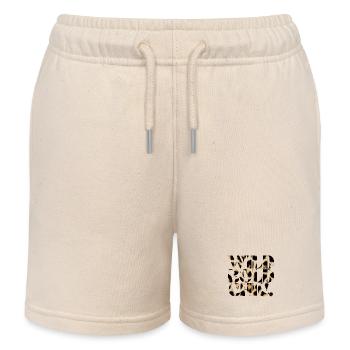 Wild Bold Chic Typografie - Kinder Organic Joggingshorts Mini Bolter von Stanley/Stella - Natur - Vorne