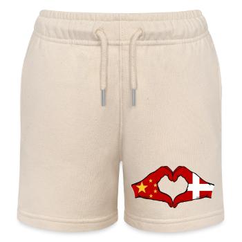 China Dänemark Flagge Hände Herzform - Kinder Organic Joggingshorts Mini Bolter von Stanley/Stella - Natur - Vorne