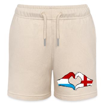 Luxemburg England Flagge Haende Herzform - Kinder Organic Joggingshorts Mini Bolter von Stanley/Stella - Natur - Vorne