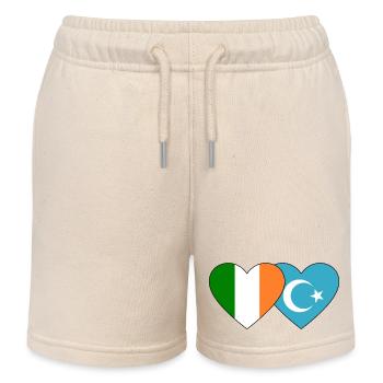 Irland Uiguren Flagge Herz - Kinder Organic Joggingshorts Mini Bolter von Stanley/Stella - Natur - Vorne