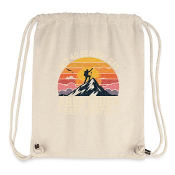 Abenteuer Erst Jetzt – Bergwanderer 40 Jahre - Stanley/Stella recycelter Gym Bag - Naturweiß - Vorne