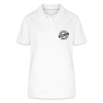 Mama 2025 - Stanley/Stella Frauen Bio-Poloshirt ELLISER - Weiß - Vorne - Anna (173cm)