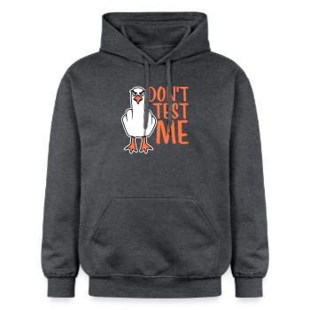 Don't Test Me Möwe Vogel Frech Mittelfinger Böse - Gildan Unisex Softstyle® Midweight Hoodie - Dunkelgrau meliert - Vorne - Marisol (170cm) & Nik (191cm)