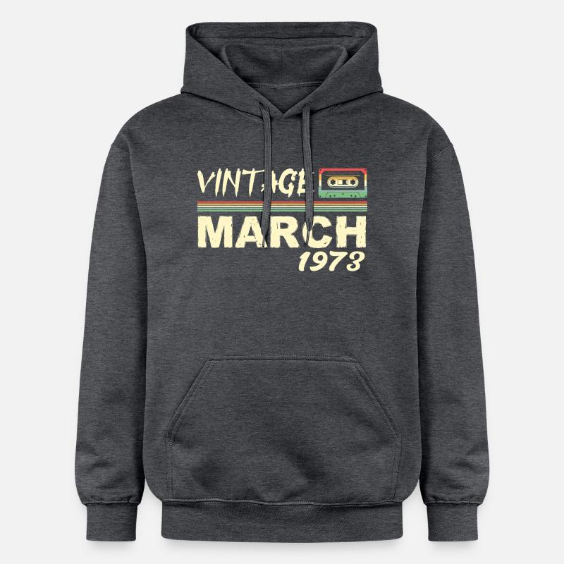 Mars 1973 - March 1973 - Sweat à capuche Softstyle® Gildan Unisexe - gris foncé chiné