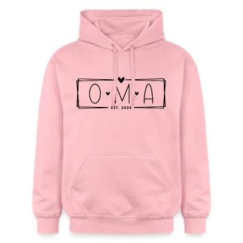 Oma Est. 2024 - Gildan Unisex Softstyle® Midweight Hoodie - Hellrosa - Vorne - Liana (172cm) & Jaron (178cm)