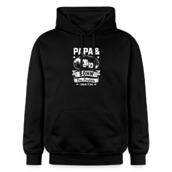 Papa & Sohn Chaos Team Emblem - Gildan Unisex Softstyle® Midweight Hoodie - Schwarz - Vorne - Marisol (170cm) & Nik (191cm)