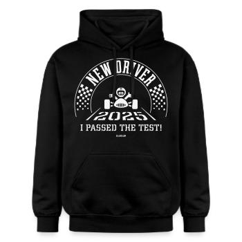 New Driver 2025 – I Passed The Test! (White) - Gildan Unisex Softstyle® Midweight Hoodie - Schwarz - Vorne - Marisol (170cm) & Nik (191cm)