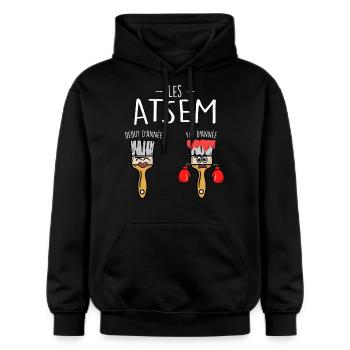 les ATSEM en début et fin d'année - Sweat à capuche Softstyle® Gildan Unisexe - noir - Devant - Marisol (170cm) & Nik (191cm)