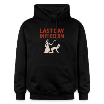 Dernier jour en liberté – Enterrement de vie de garçon Hommes Fun - Sweat à capuche Softstyle® Gildan Unisexe - noir - Devant - Marisol (170cm) & Nik (191cm)