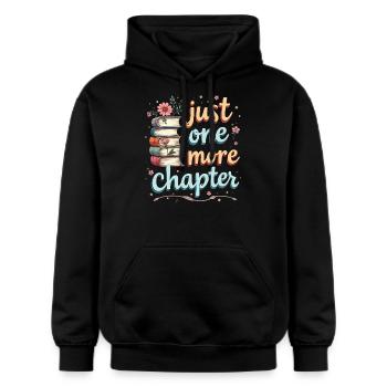 Nur noch ein Kapitel Buchlesung - Book Lover - Gildan Unisex Softstyle® Midweight Hoodie - Schwarz - Vorne - Marisol (170cm) & Nik (191cm)