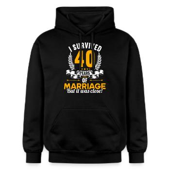 J’ai survécu à 40 ans de mariage 40e anniversaire de mariage - Sweat à capuche Softstyle® Gildan Unisexe - noir - Devant - Marisol (170cm) & Nik (191cm)