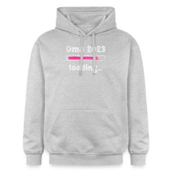 Oma 2023 loading Omi Gandma Oma - Gildan Unisex Softstyle® Midweight Hoodie - Hellgrau meliert - Vorne - Liana (172cm) & Jaron (178cm)