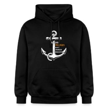 Der Kapitän Hat immer Recht - Gildan Unisex Softstyle® Midweight Hoodie - Schwarz - Vorne - Marisol (170cm) & Nik (191cm)