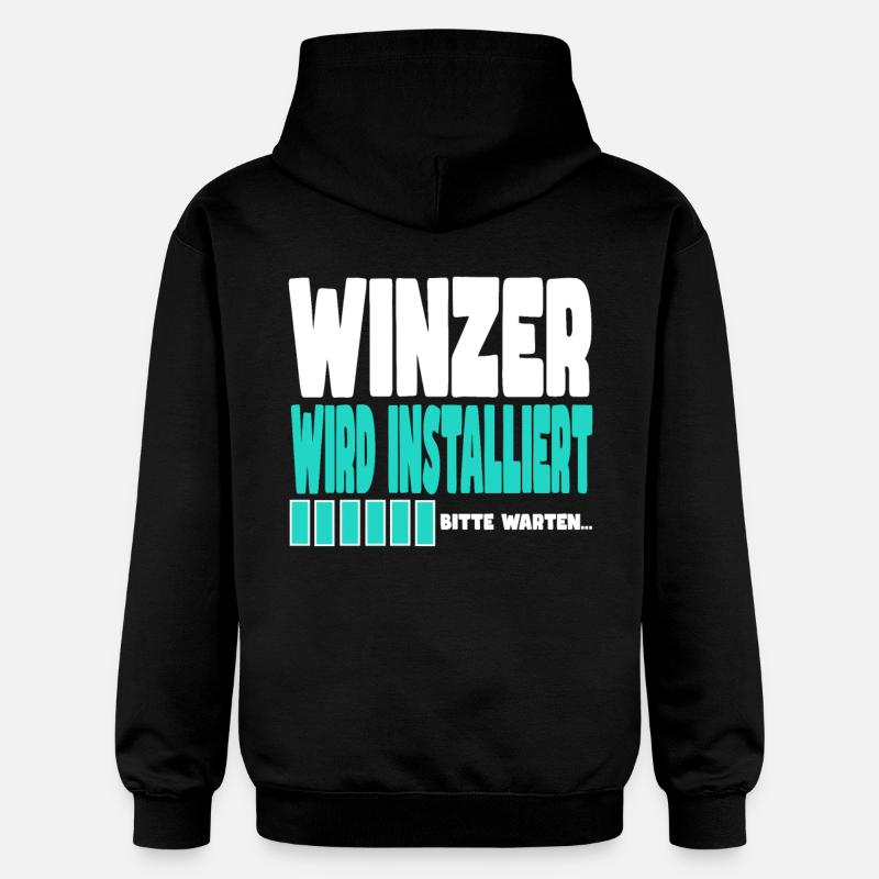 Winzer wird installiert - Gildan Unisex Softstyle® Midweight Hoodie - Schwarz