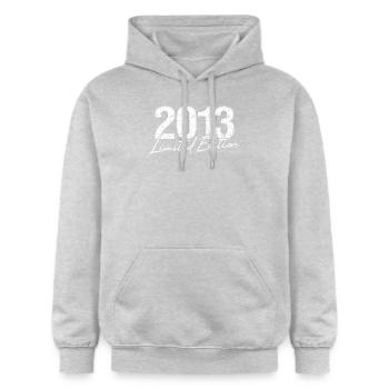 Geburtstag 2013 Limited Edition Geschenk Used Cool - Gildan Unisex Softstyle® Midweight Hoodie - Hellgrau meliert - Vorne - Liana (172cm) & Jaron (178cm)