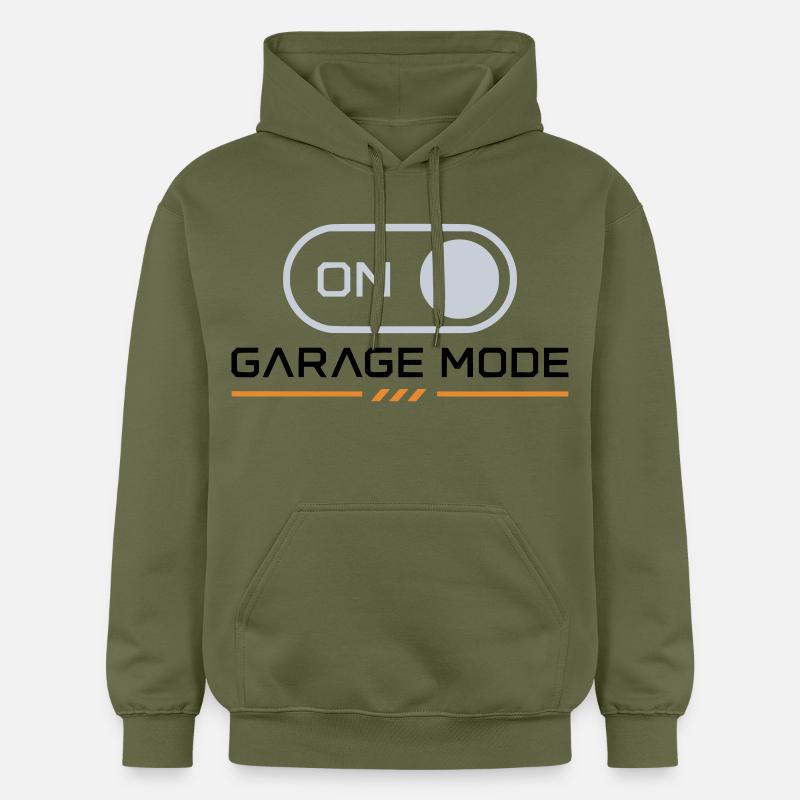Mode garage activé – Motard mécanicien - Sweat à capuche Softstyle® Gildan Unisexe - vert militaire