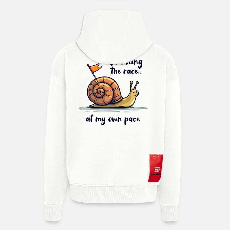 Escargot avec drapeau « Gagner la course » - Veste à capuche bio épaisse oversize fabriqué en UE - OFF WHITE