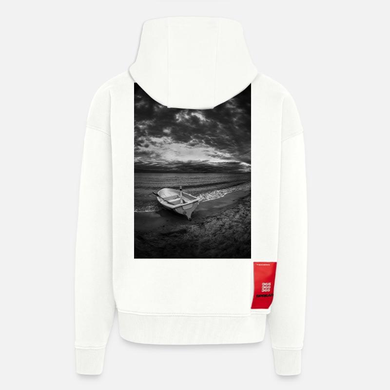 Ein Boot an einem dunklen Ufer - Zip Hoodie - made by SPREAD - OFF WHITE
