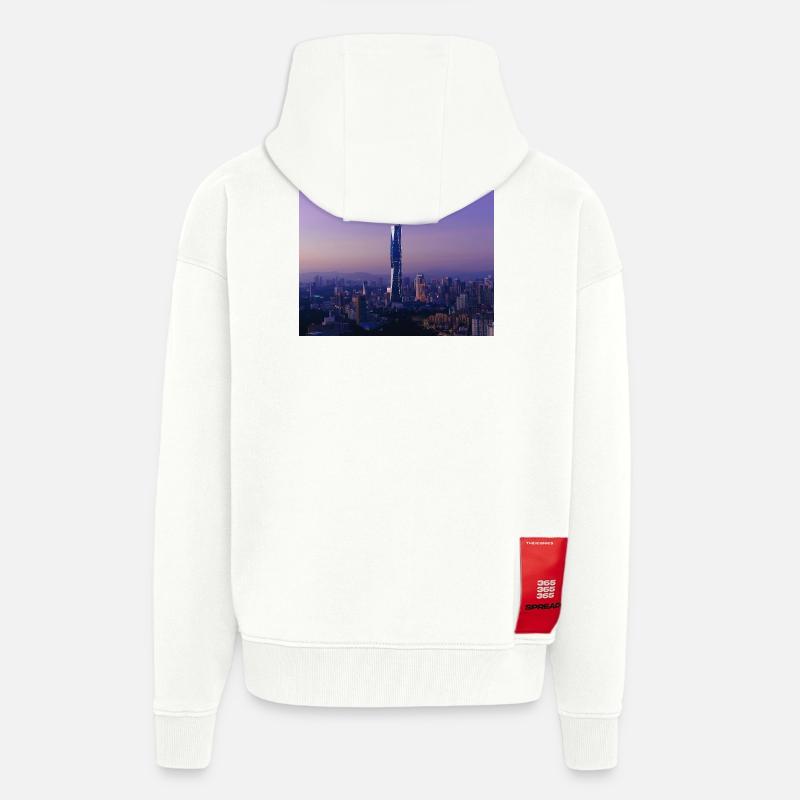 Dämmerungs-Skyline mit Turmspitze - Zip Hoodie - made by SPREAD - OFF WHITE