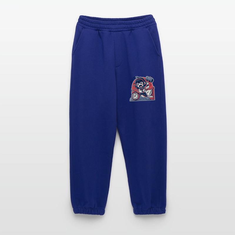 Müdes Mädchen mit Hammer und ein Wecker Heavyweight Jogginghose - made by SPREAD 